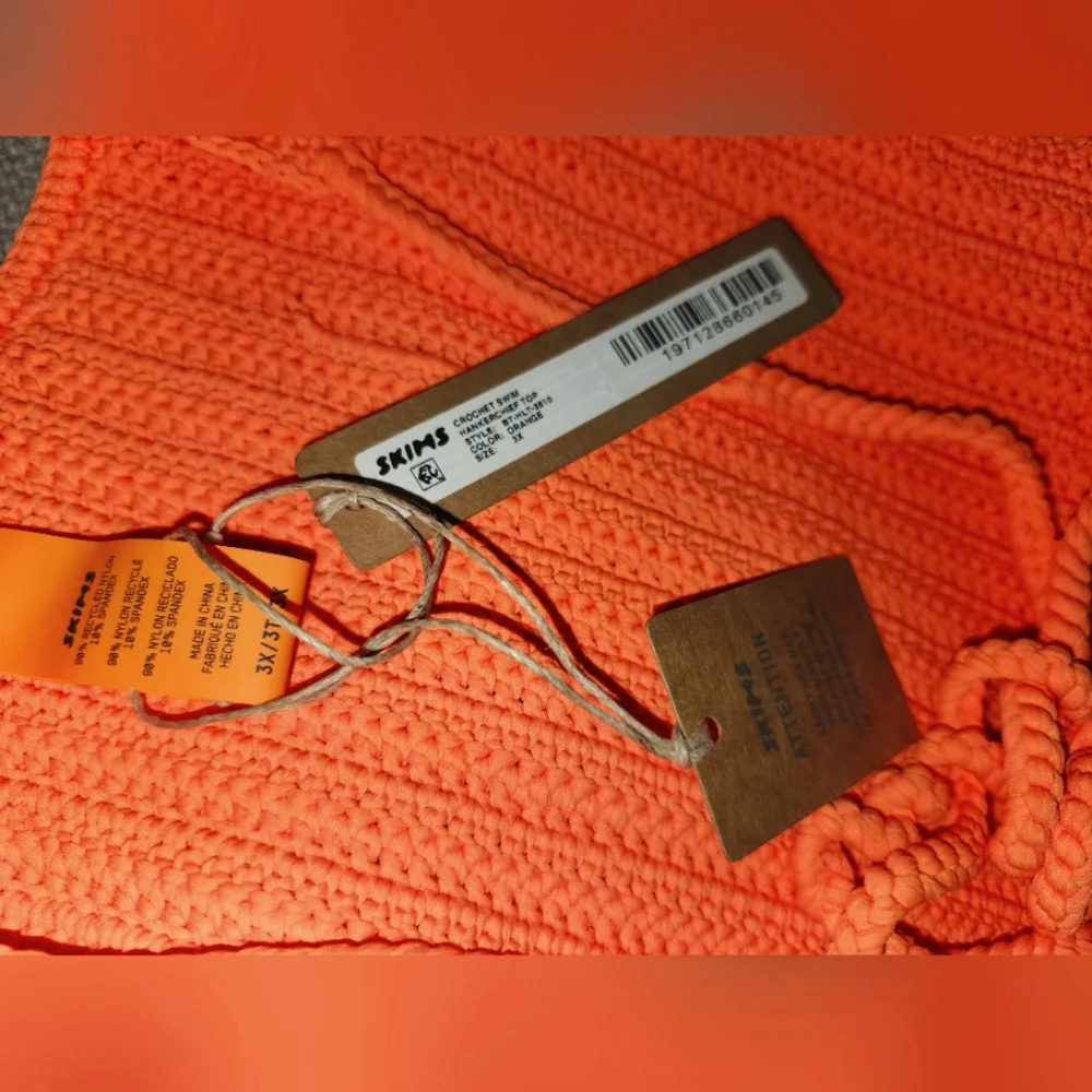NWT SKIMS CROCHET SWIM HANDKERCHIEF HALTER TOP ORANGE 3X 2X Adjustable